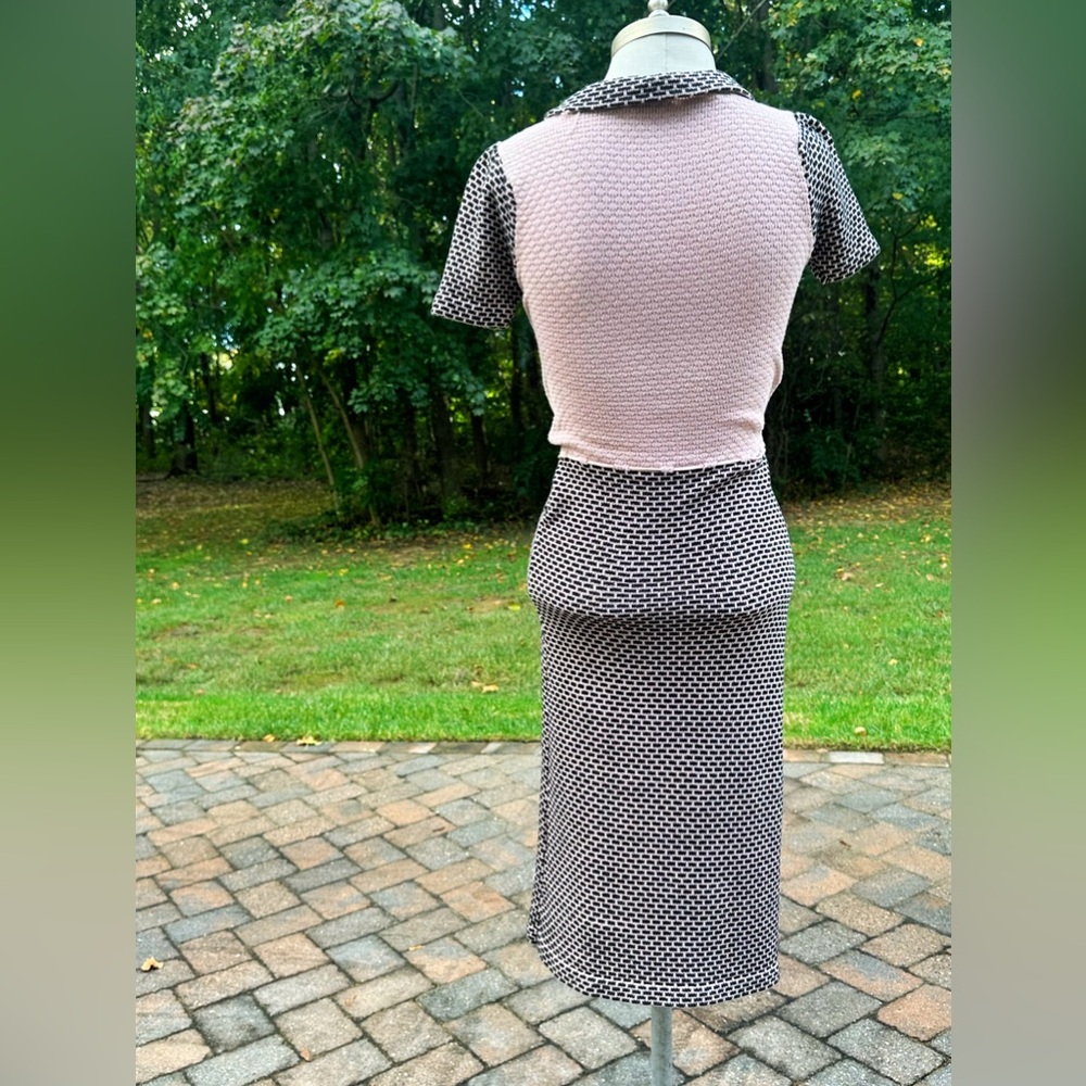 BETSEY JOHNSON PINK BLACK SHORT SLEEVE KNIT MIDI DRESS PUNK ROCK PINUP SMALL - Picture 4 of 6